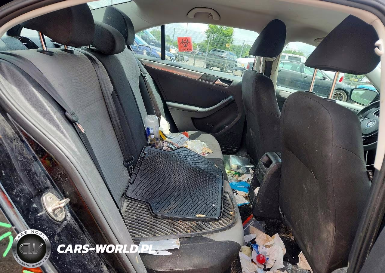 2018 Volkswagen Jetta S VIN:3VW2B7AJXJM240977 - 10