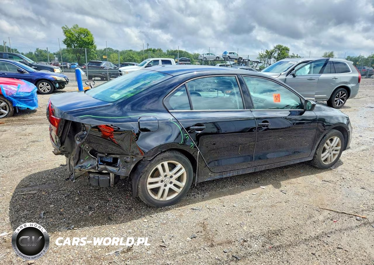2018 Volkswagen Jetta S VIN:3VW2B7AJXJM240977 - 3