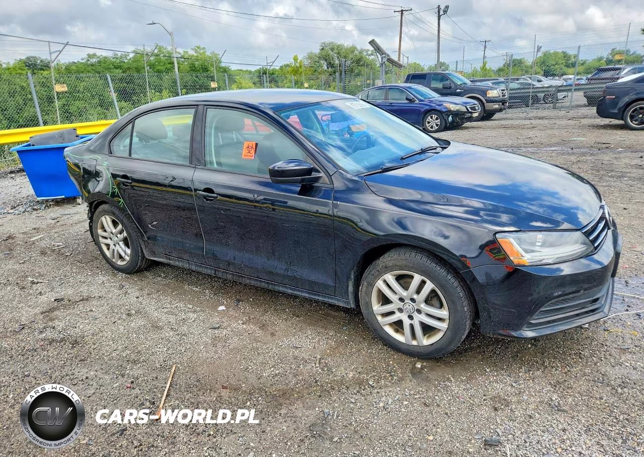 2018 Volkswagen Jetta S VIN:3VW2B7AJXJM240977 - 4