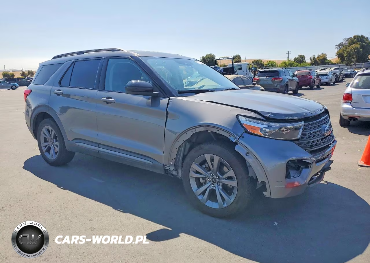 2022 Ford Explorer Xlt VIN:1FMSK8DHXNGB02837 - 4