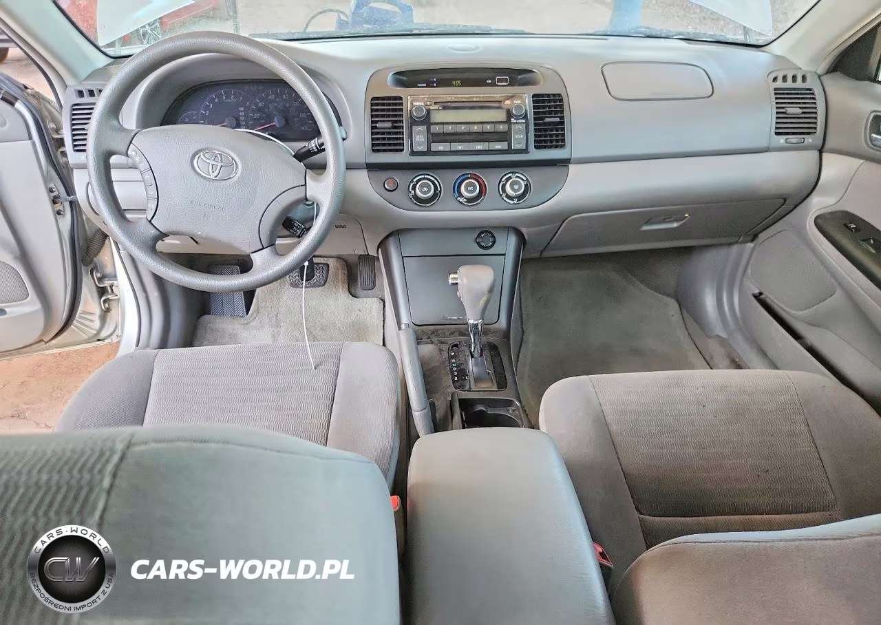 2005 Toyota Camry Le VIN:4T1BE32K75U043742 - 8