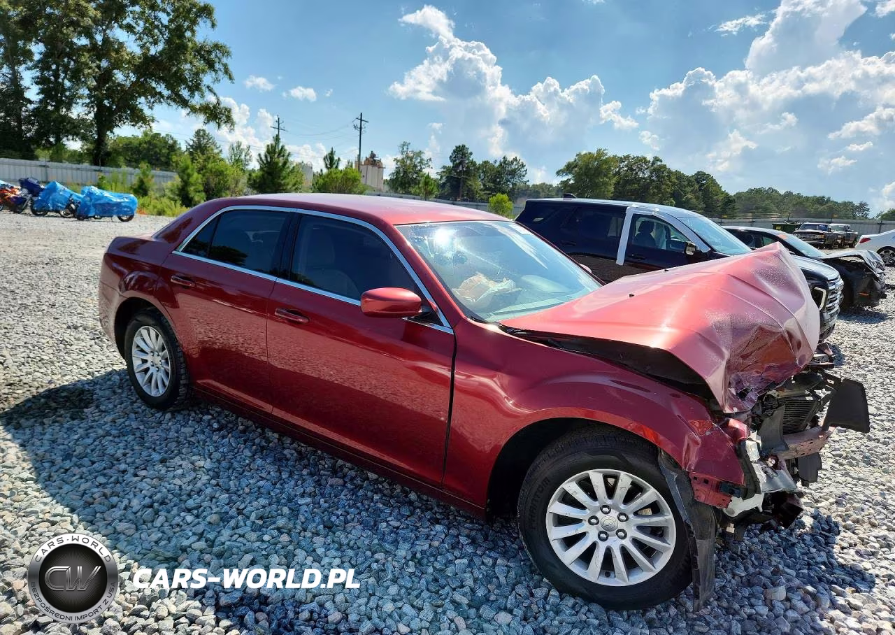 2012 Chrysler 300 VIN:2C3CCAAG4CH195319 - 4