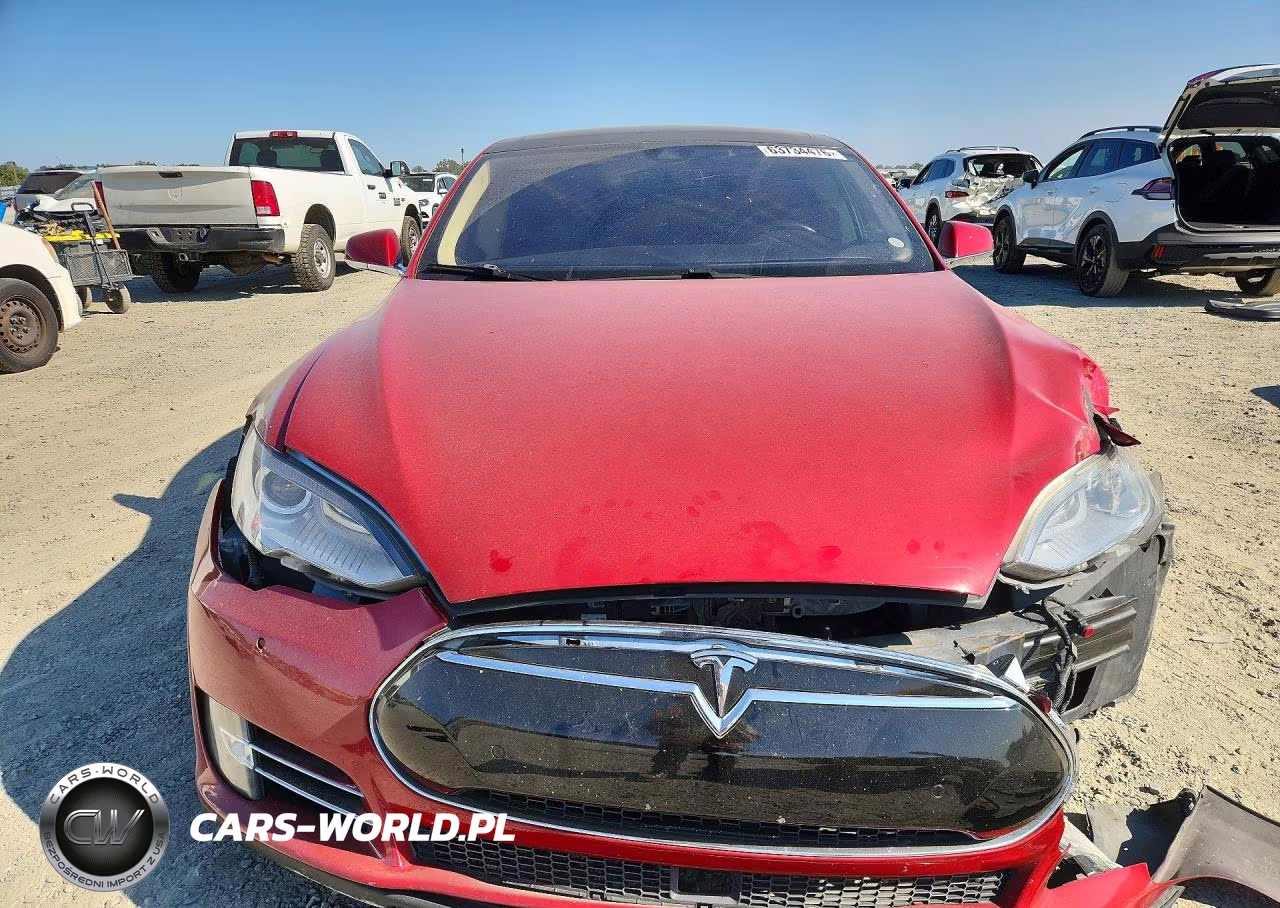 2014 Tesla Model S VIN:5YJSA1H16EFP55199 - 5
