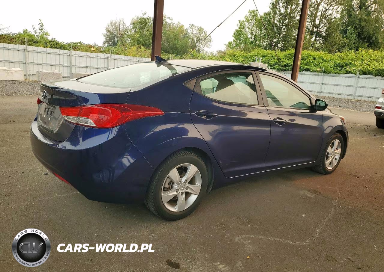 2013 Hyundai Elantra Gls VIN:5NPDH4AE2DH440709 - 3