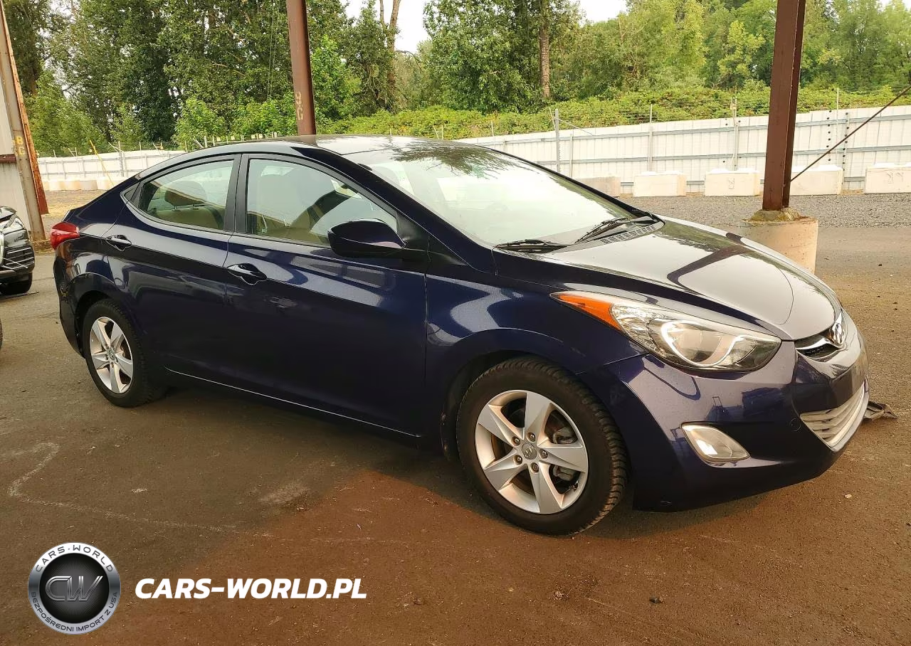 2013 Hyundai Elantra Gls VIN:5NPDH4AE2DH440709 - 4