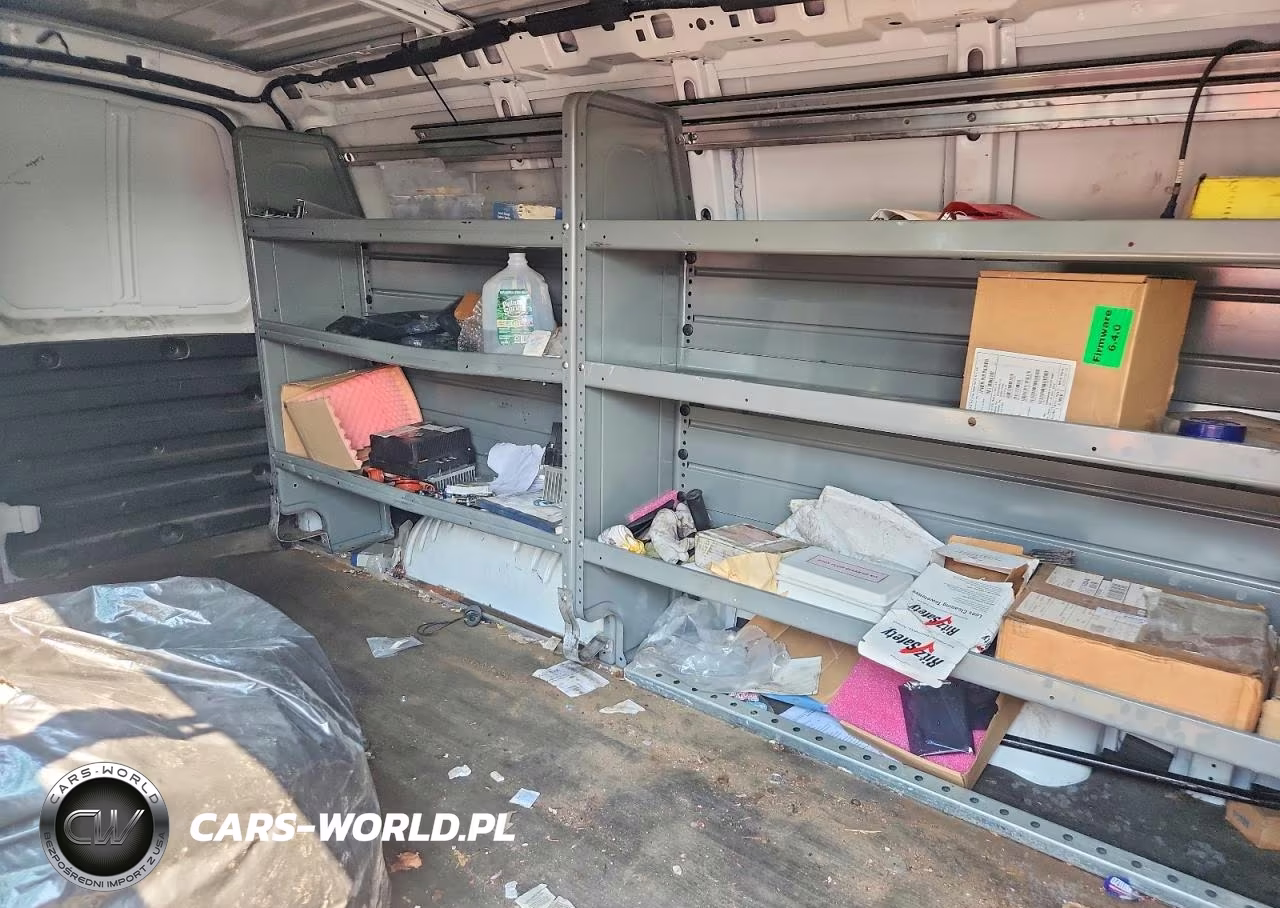 2020 Chevrolet Express G2500 VIN:1GCWGAFP2L1276386 - 11