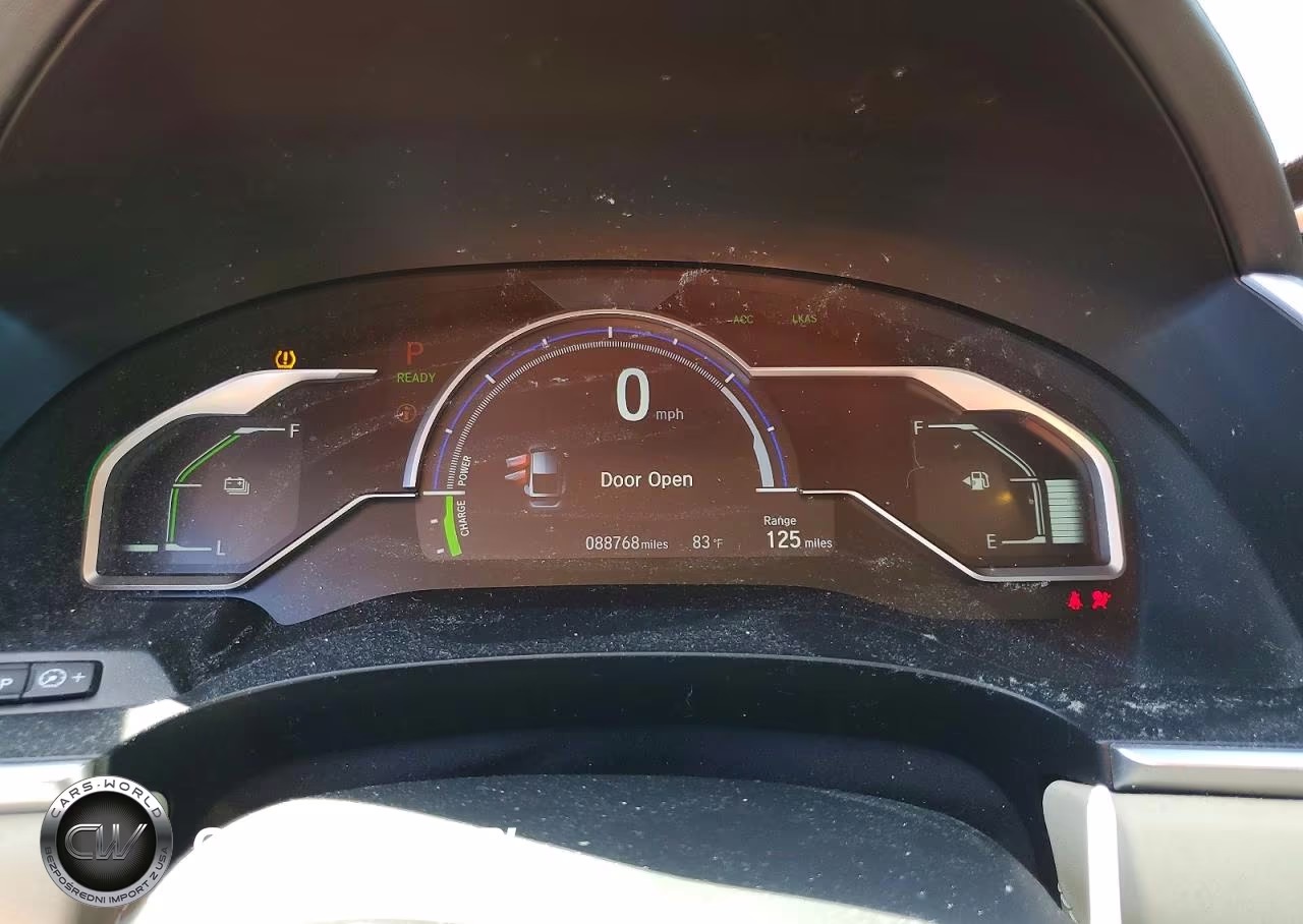 2018 Honda Clarity VIN:JHMZC5F19JC023951 - 9