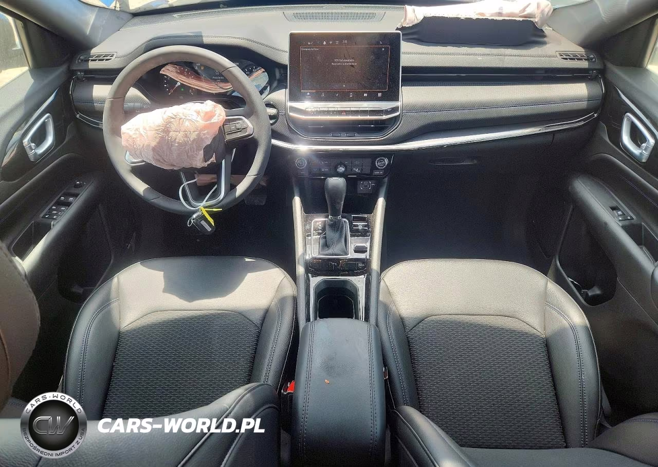 2026 Jeep Compass Latitude VIN:3C4NJDBN7TT202196 - 8