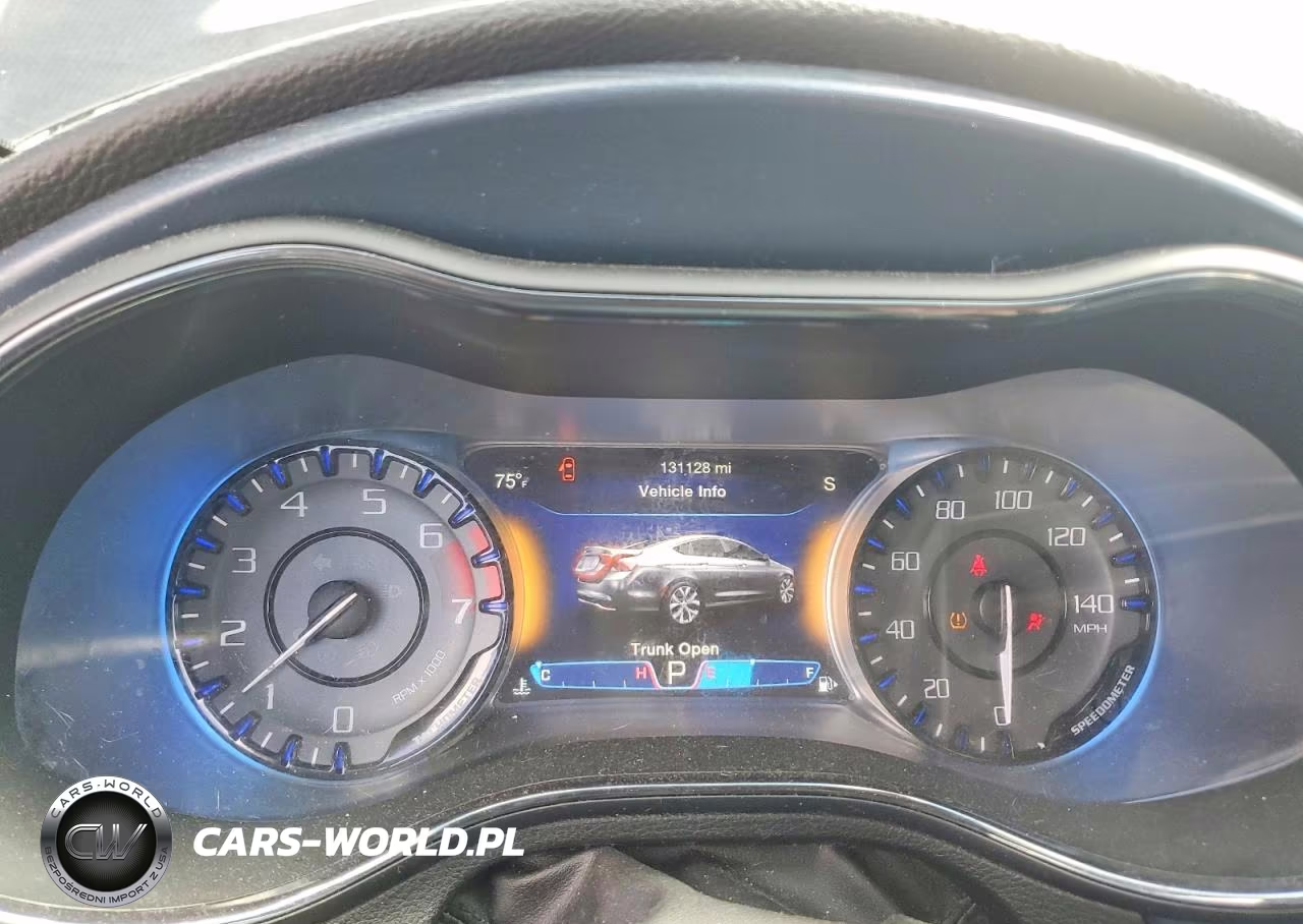 2015 Chrysler 200 S VIN:1C3CCCBB2FN706309 - 9