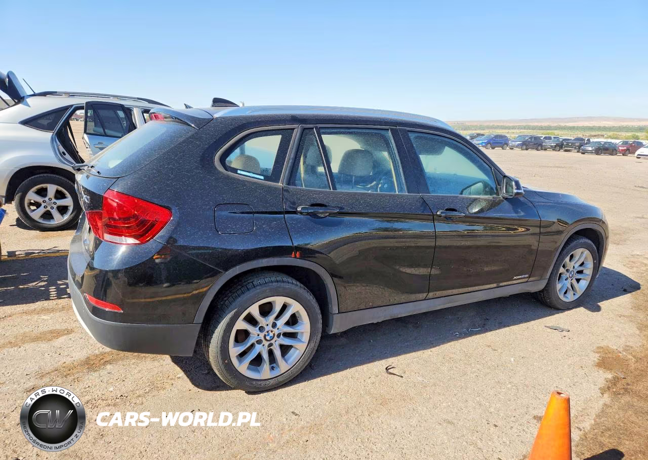 2015 BMW X1 xDrive28I VIN:WBAVL1C58FVY28915 - 3
