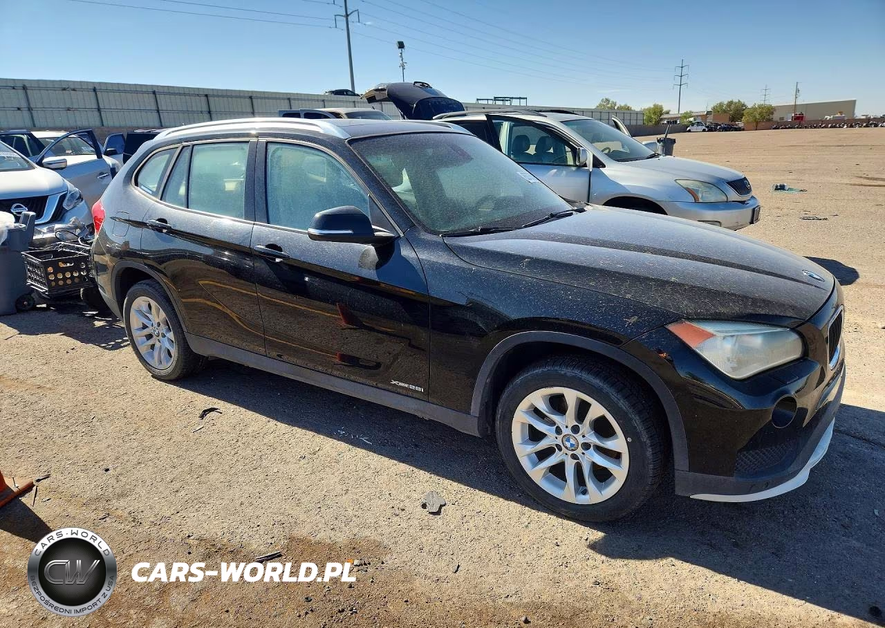 2015 BMW X1 xDrive28I VIN:WBAVL1C58FVY28915 - 4