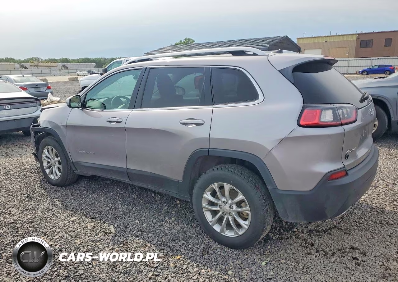 2019 Jeep Cherokee Latitude VIN:1C4PJMCX7KD155961 - 2
