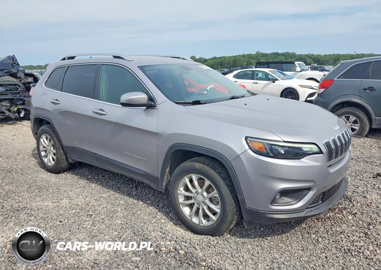 2019 Jeep Cherokee Latitude VIN:1C4PJMCX7KD155961 - 4