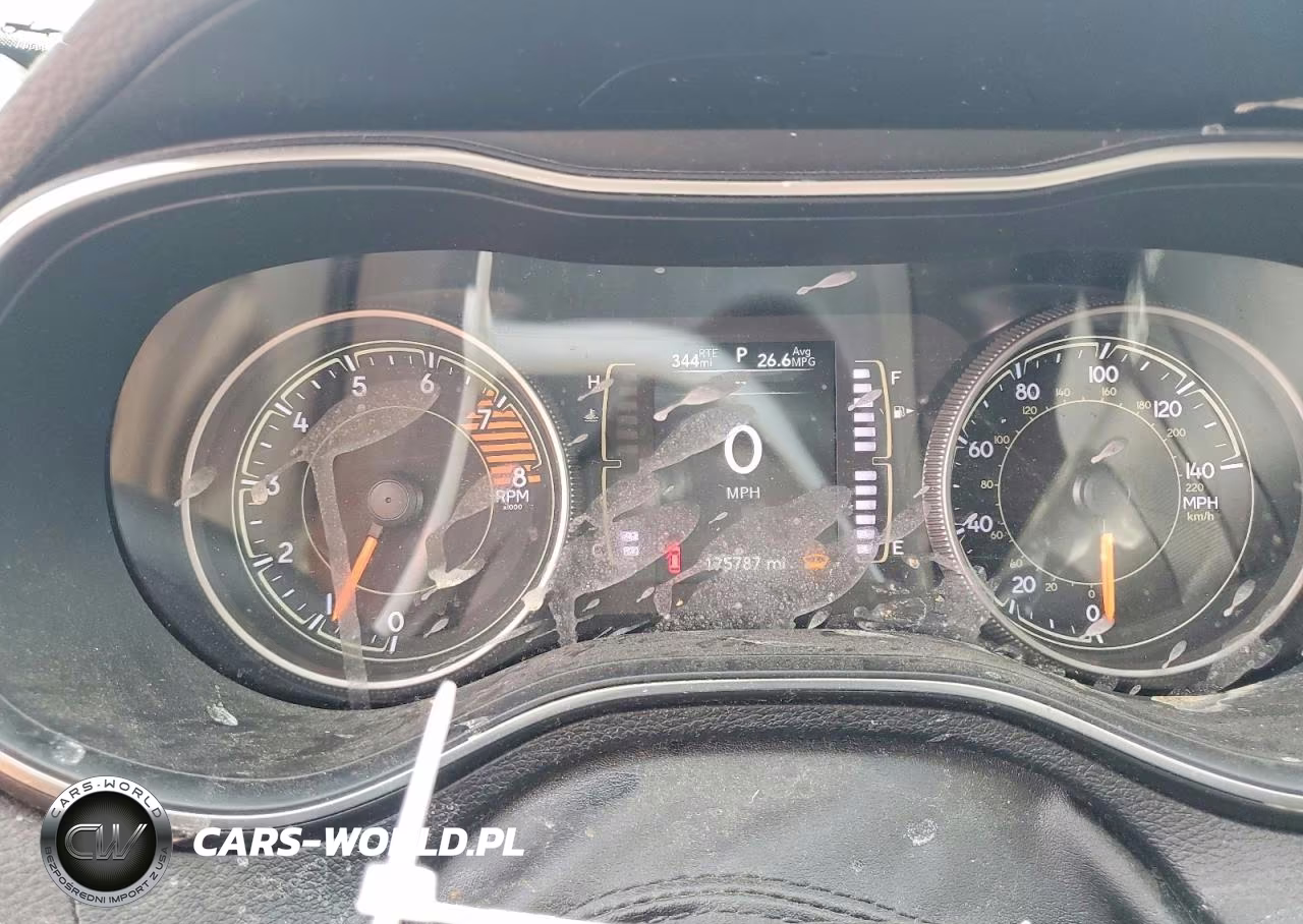 2019 Jeep Cherokee Latitude VIN:1C4PJMCX7KD155961 - 9