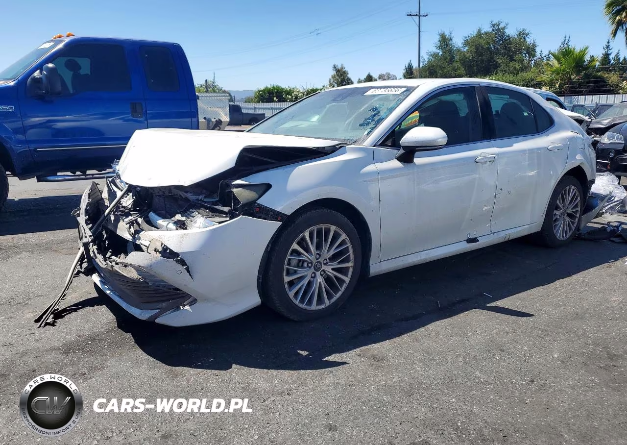 2018 Toyota Camry Xle VIN:4T1B11HK5JU028495 - 1