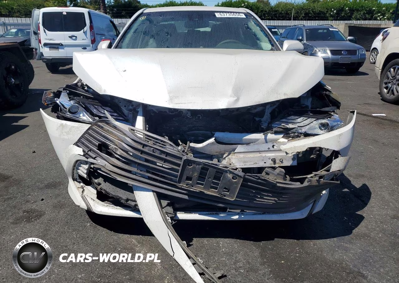 2018 Toyota Camry Xle VIN:4T1B11HK5JU028495 - 5