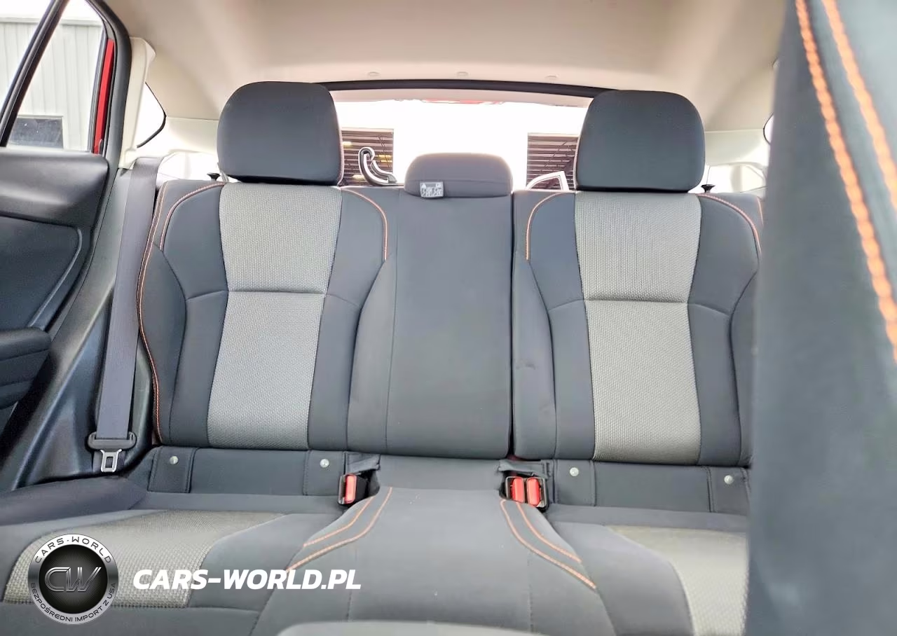 2019 Subaru Crosstrek Premium VIN:JF2GTAEC9K8253807 - 10