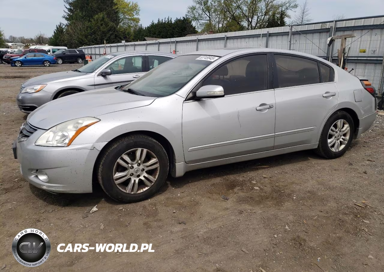 2011 Nissan Altima Base