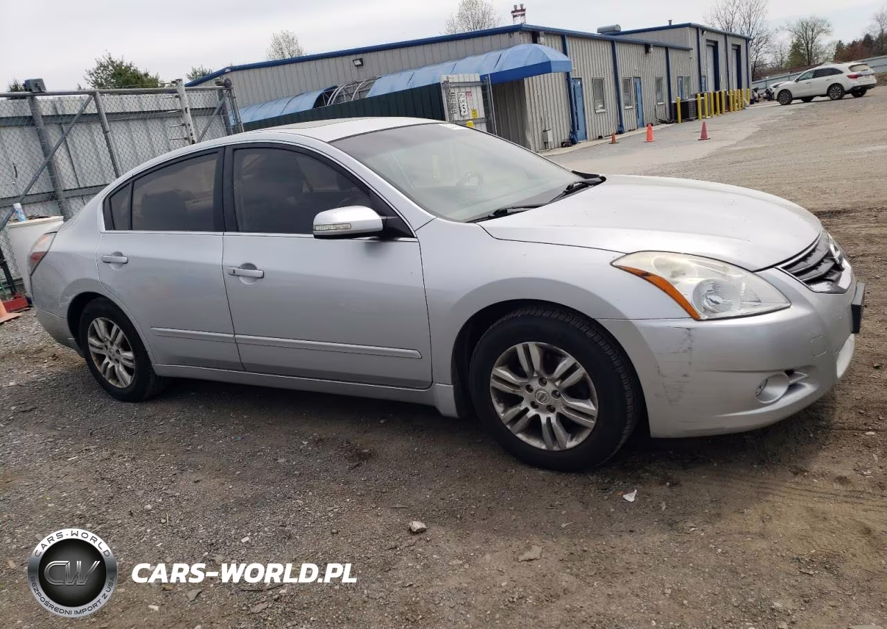 2011 Nissan Altima Base VIN:1N4AL2AP4BN462687 - 4