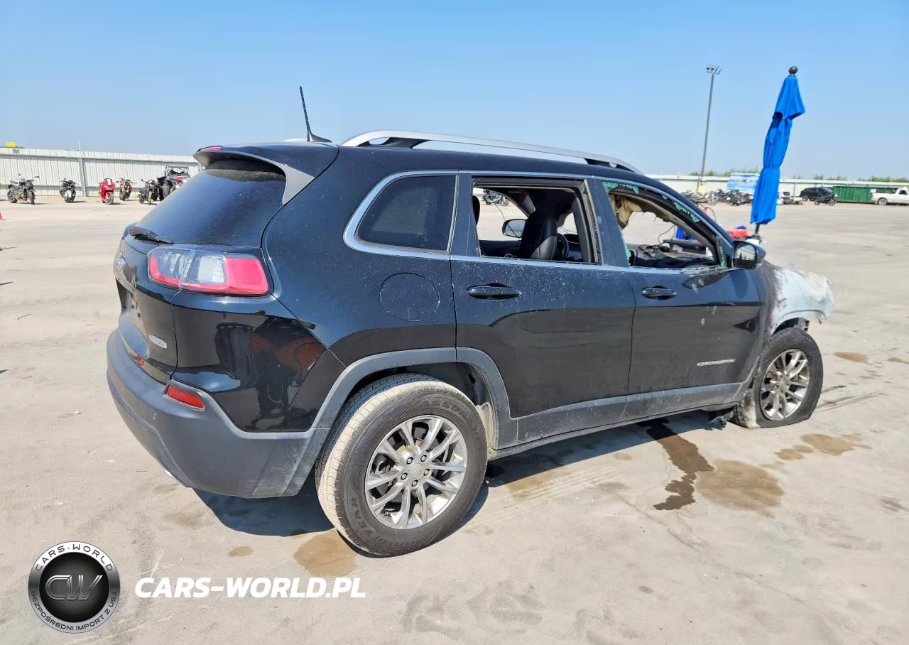 2019 Jeep Cherokee Latitude Plus VIN:1C4PJMLN5KD280441 - 3