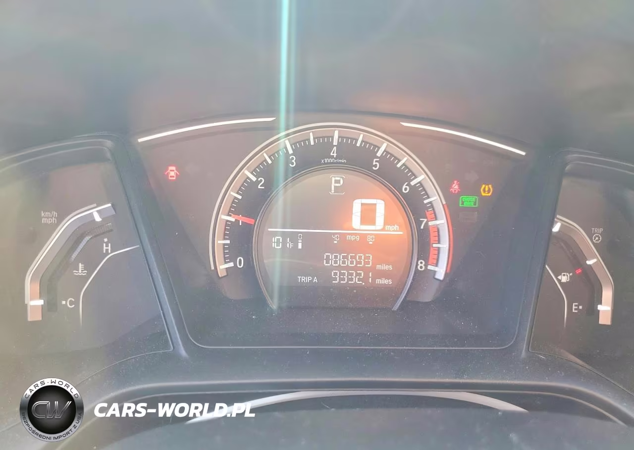 2018 Honda Civic Lx VIN:2HGFC2F5XJH591257 - 9