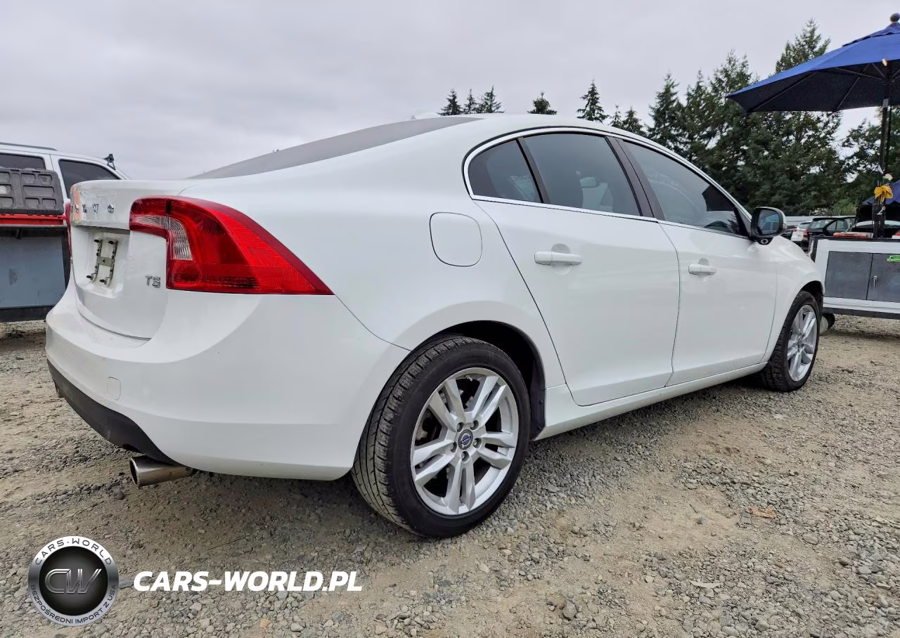2013 Volvo S60 T5 VIN:YV1612FS0D2202367 - 3
