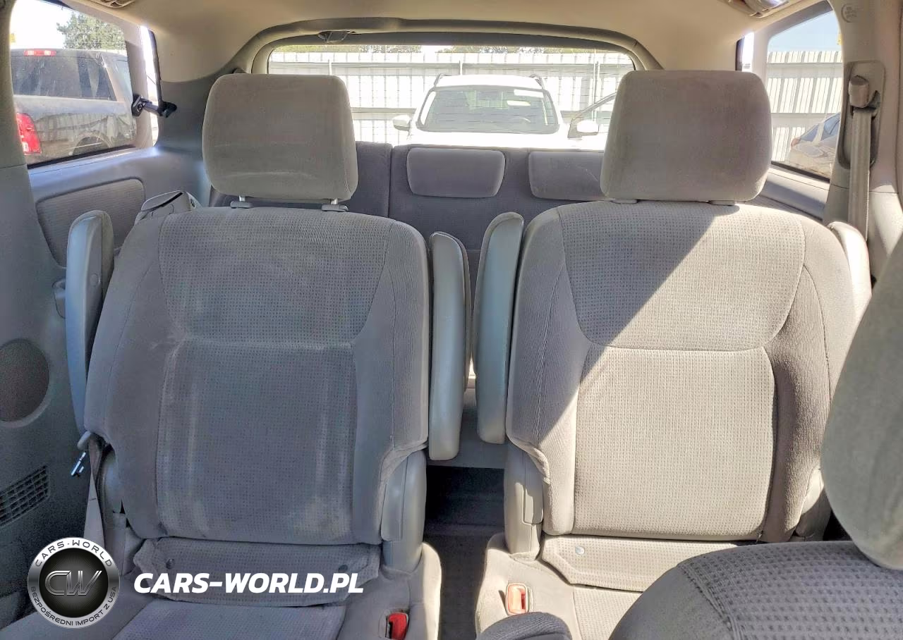 2004 Toyota Sienna Le 7 Passenger VIN:5TDZA23C04S215547 - 10