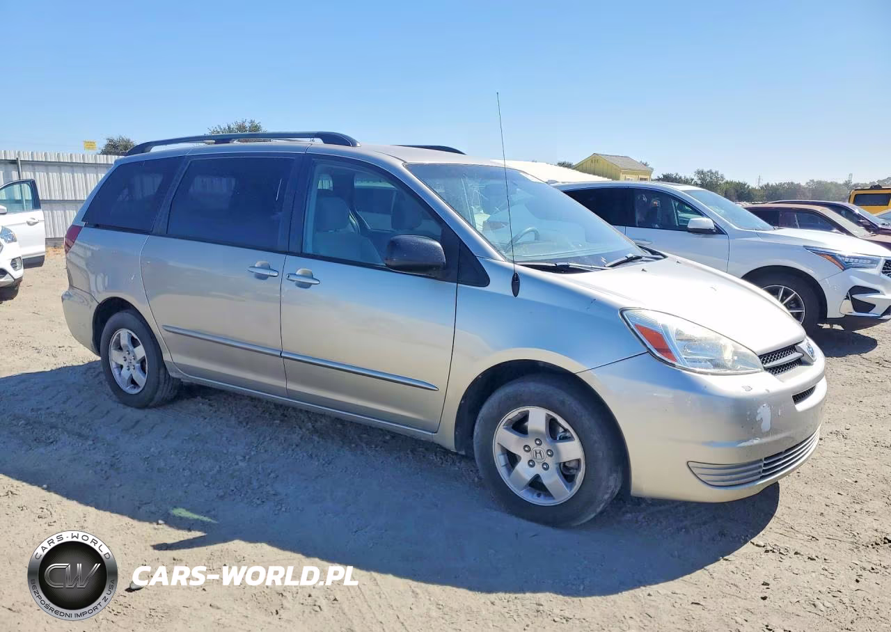 2004 Toyota Sienna Le 7 Passenger VIN:5TDZA23C04S215547 - 4
