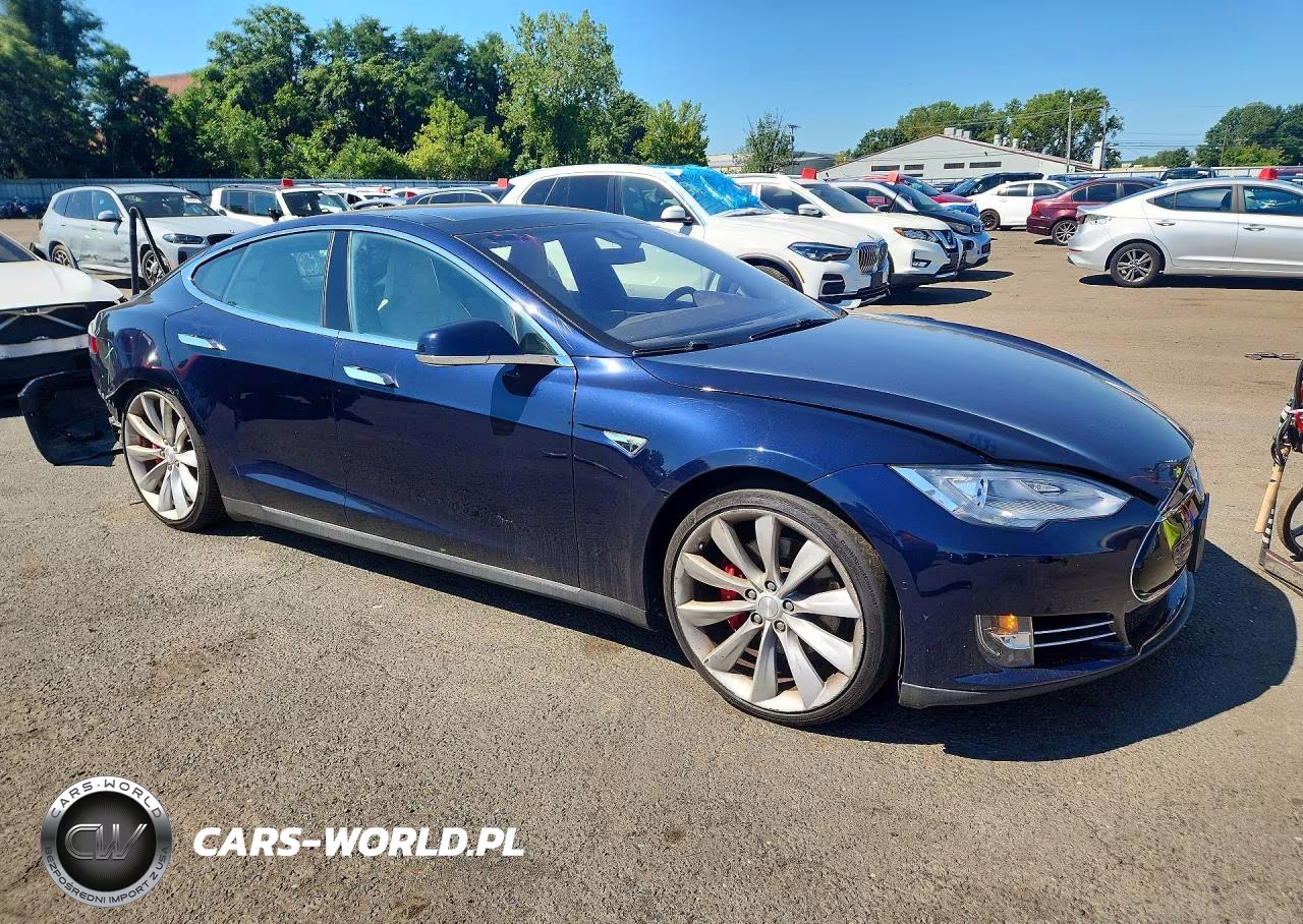 2015 Tesla Model S 85D VIN:5YJSA1H21FFP70204 - 4