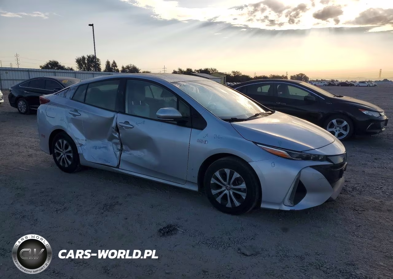 2020 Toyota Prius Prime Le VIN:JTDKARFP0L3147291 - 4
