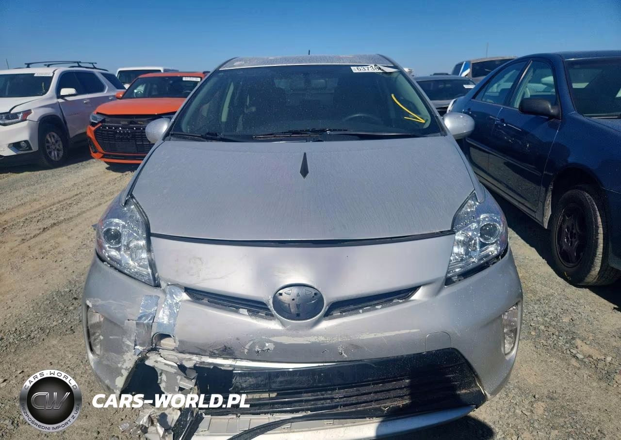 2015 Toyota Prius Three VIN:JTDKN3DU2F0476364 - 5