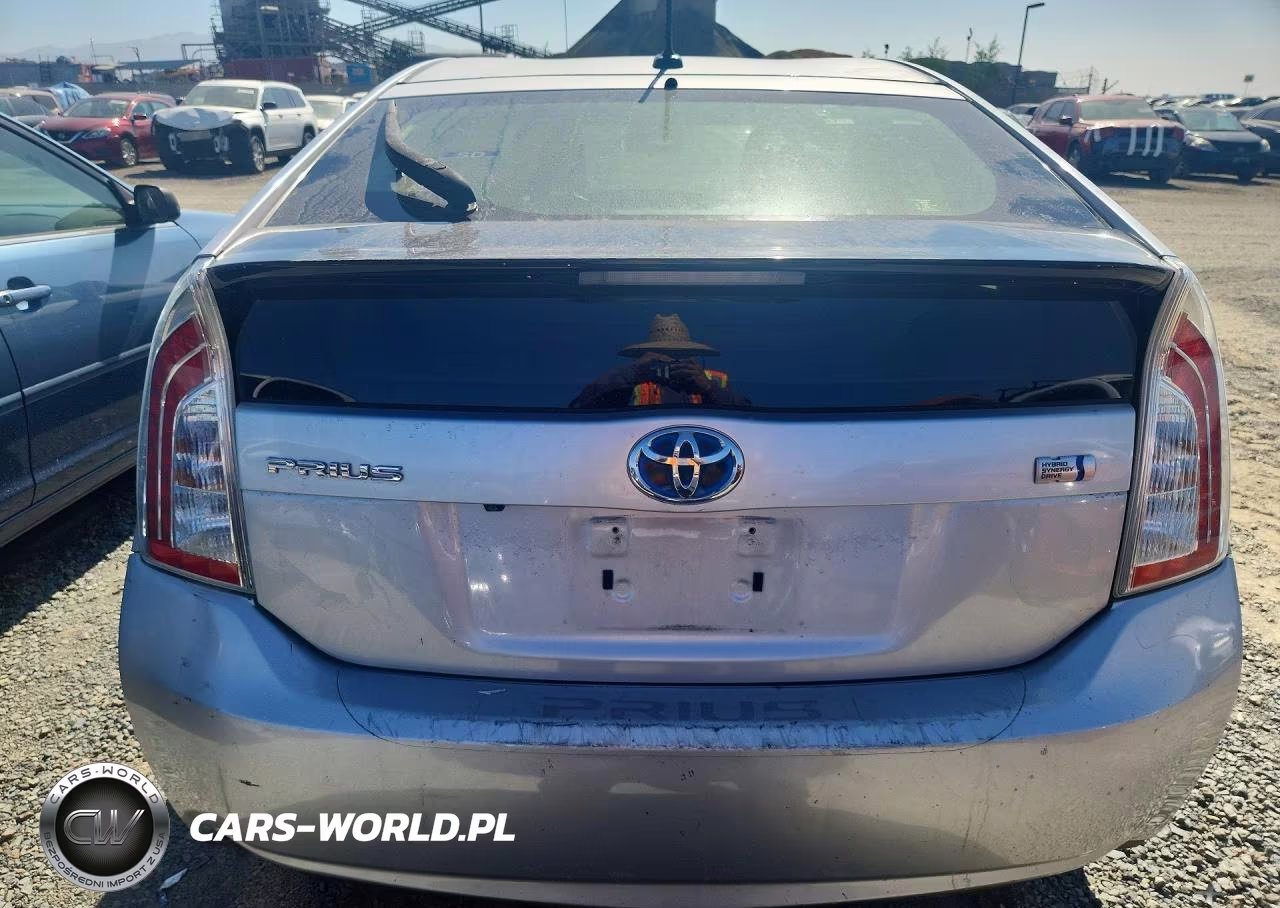2015 Toyota Prius Three VIN:JTDKN3DU2F0476364 - 6