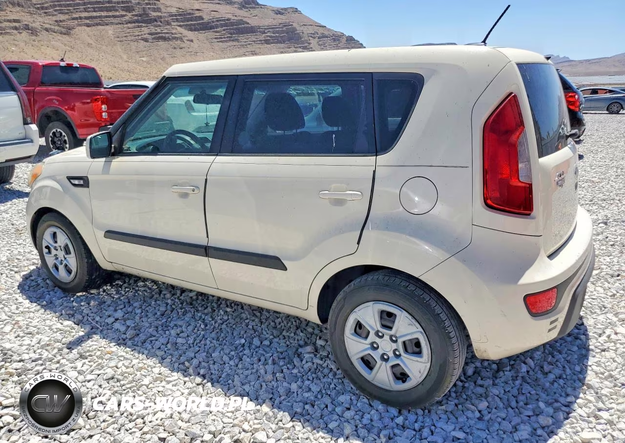 2012 Kia Soul Base VIN:KNDJT2A57C7391371 - 2