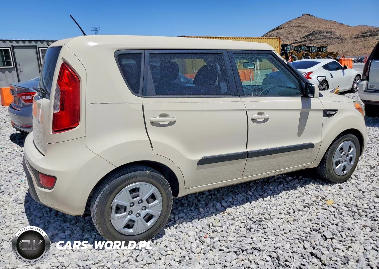 2012 Kia Soul Base VIN:KNDJT2A57C7391371 - 3