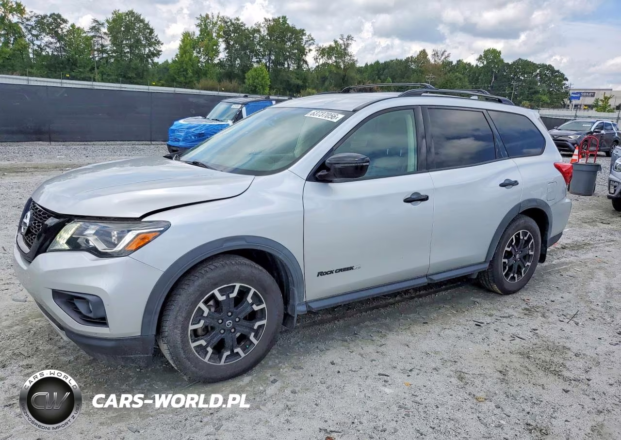 2019 Nissan Pathfinder Sv