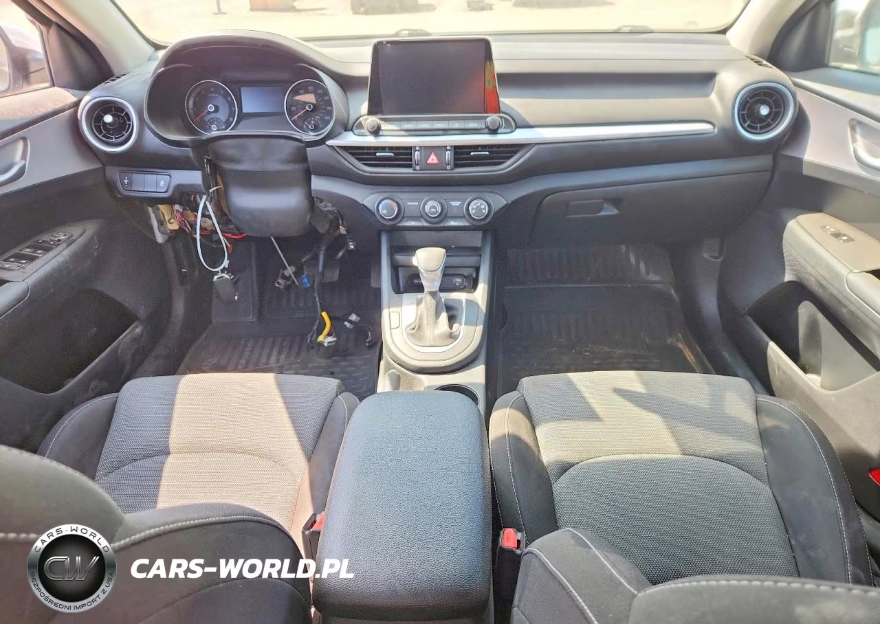 2024 Kia Forte Lxs VIN:3KPF24AD0RE786996 - 8