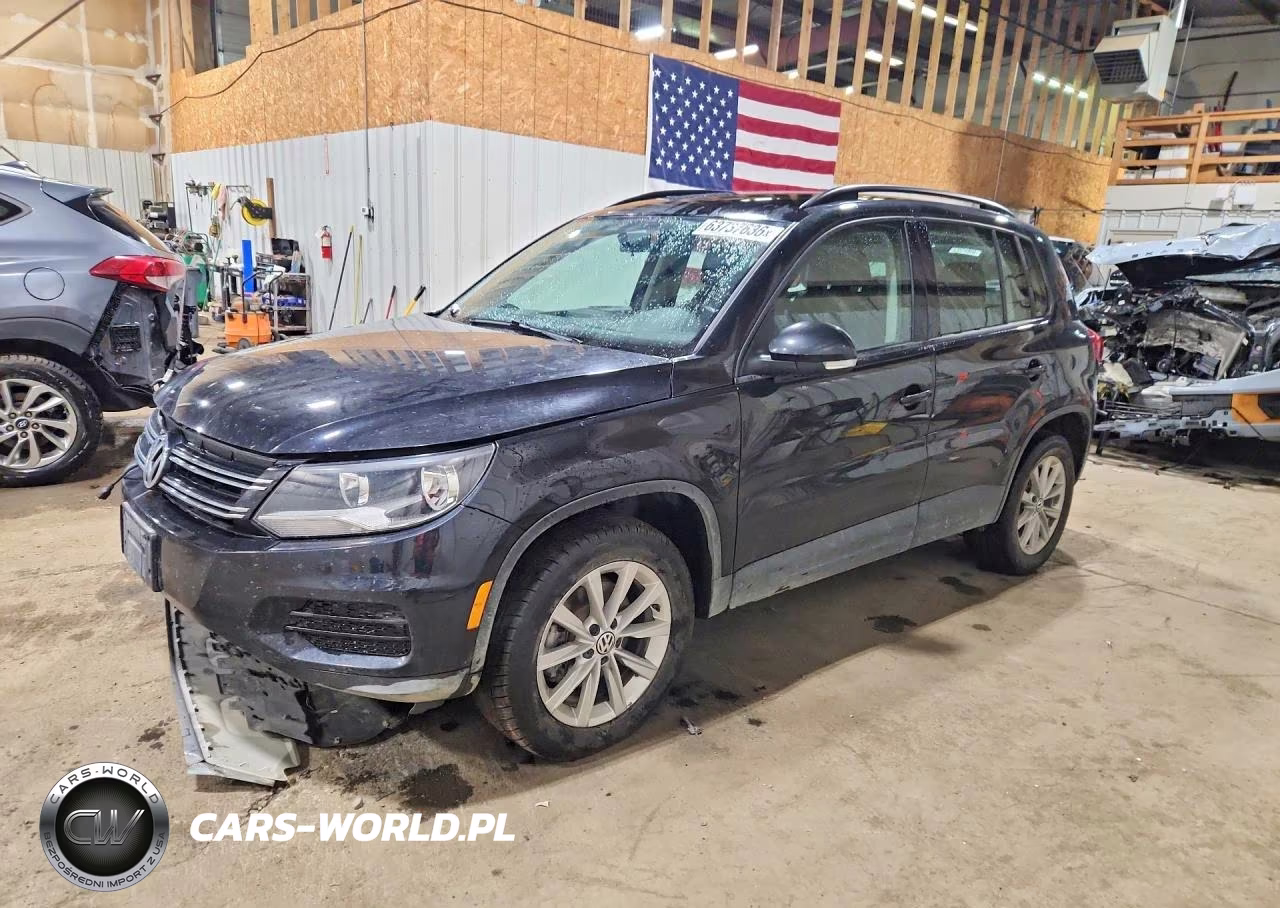 2018 Volkswagen Tiguan VIN:WVGBV7AX0JK003979 - 1
