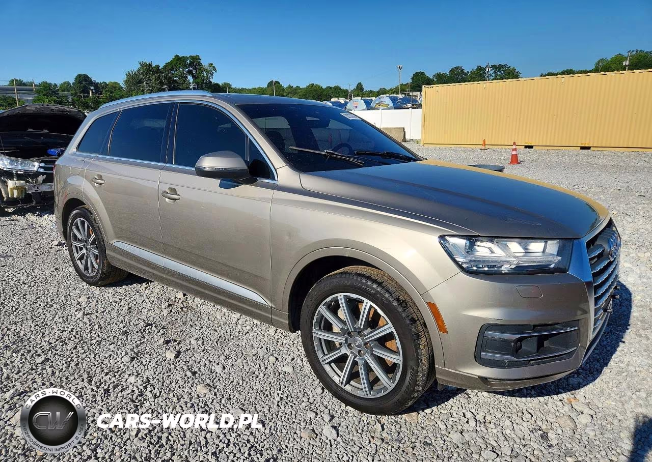 2017 Audi Q7 Premium Plus VIN:WA1LAAF72HD036033 - 4