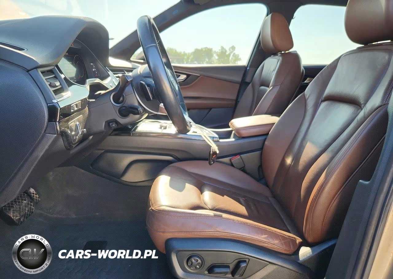 2017 Audi Q7 Premium Plus VIN:WA1LAAF72HD036033 - 7