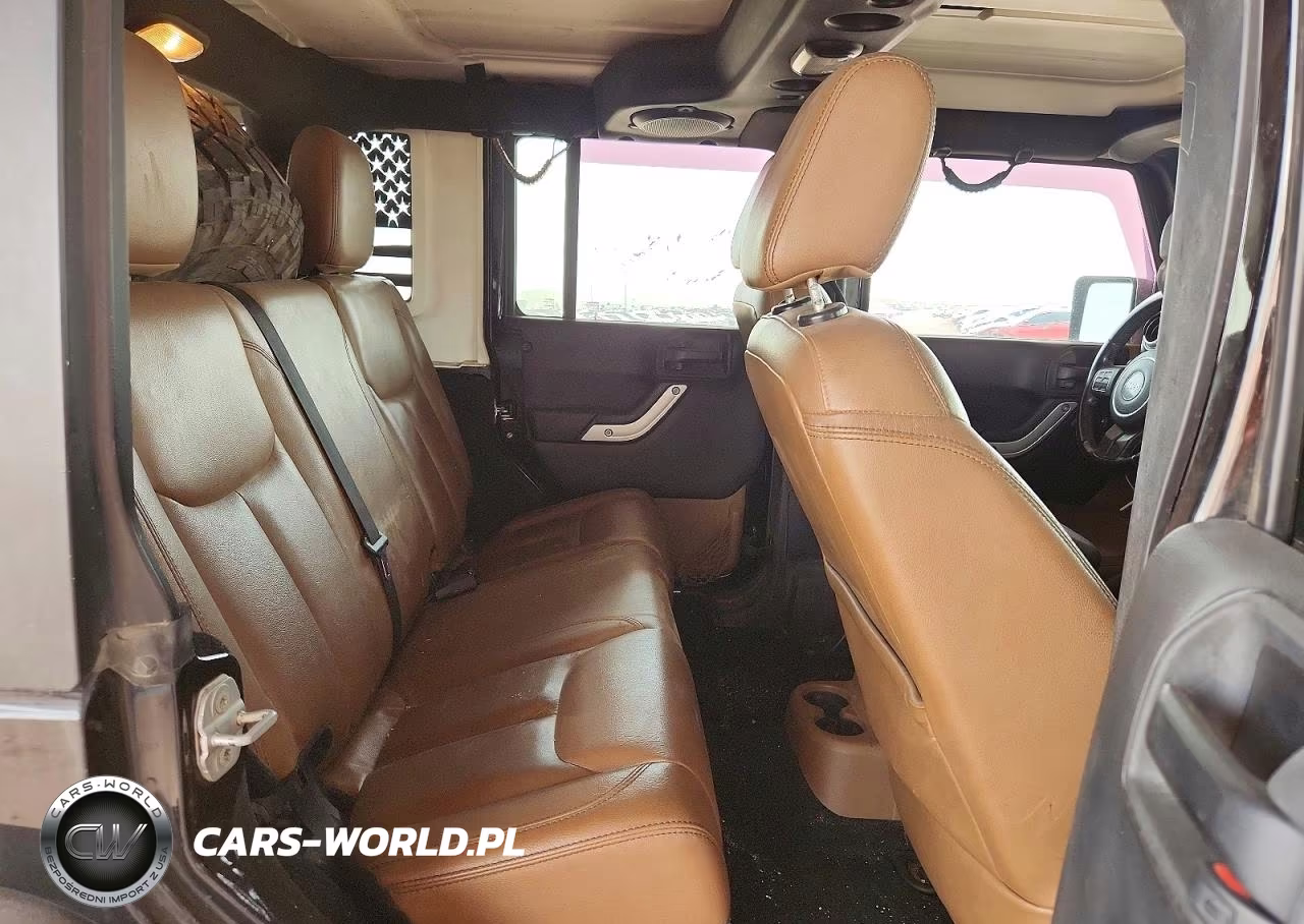2014 Jeep Wrangler Unlimited Sahara VIN:1C4BJWEG9EL126572 - 11