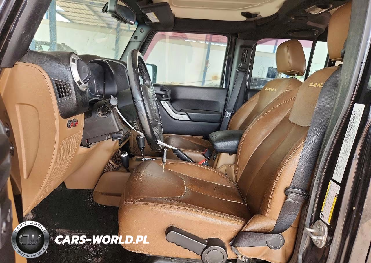 2014 Jeep Wrangler Unlimited Sahara VIN:1C4BJWEG9EL126572 - 7