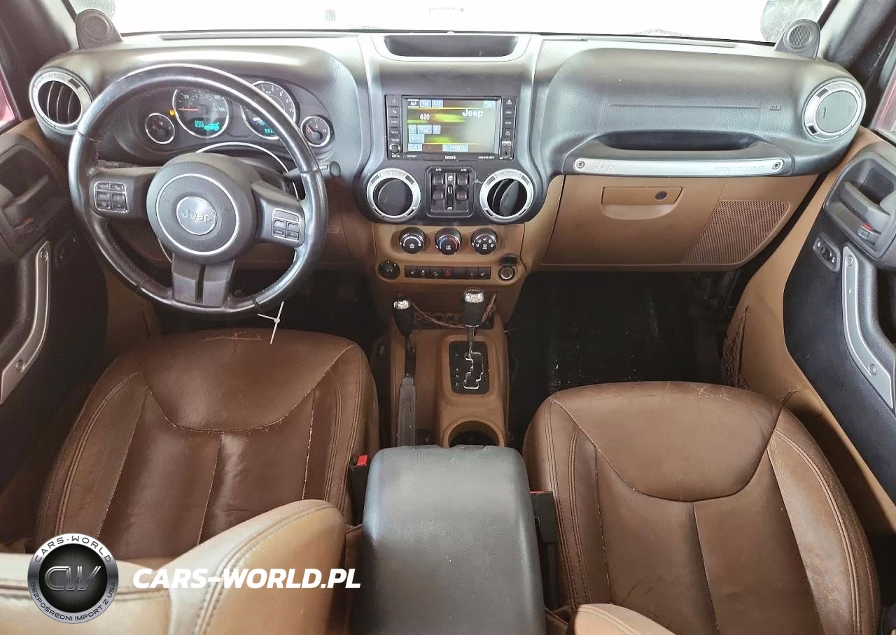2014 Jeep Wrangler Unlimited Sahara VIN:1C4BJWEG9EL126572 - 8