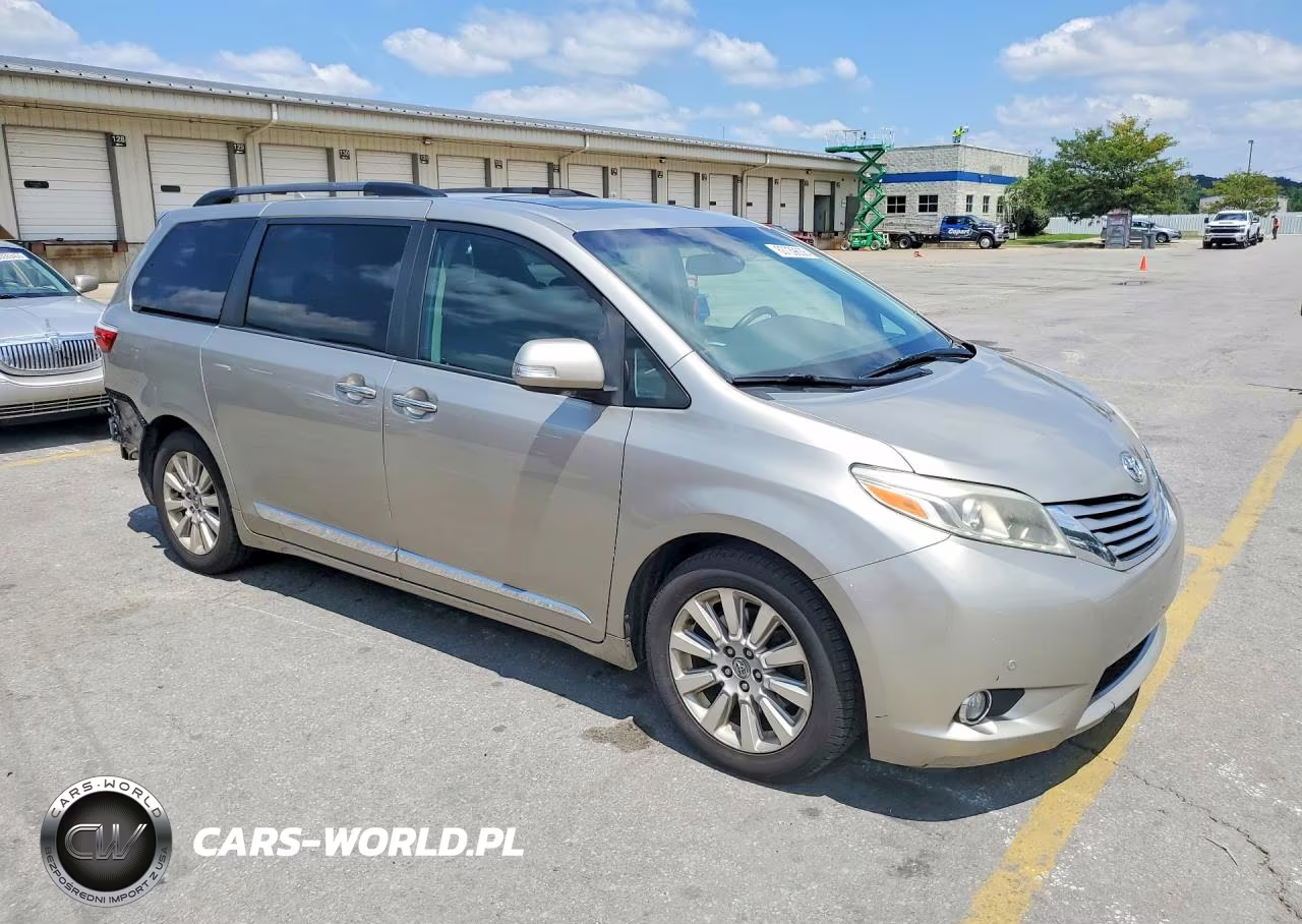2015 Toyota Sienna Limited Premium 7-Passenger VIN:5TDYK3DCXFS653217 - 4
