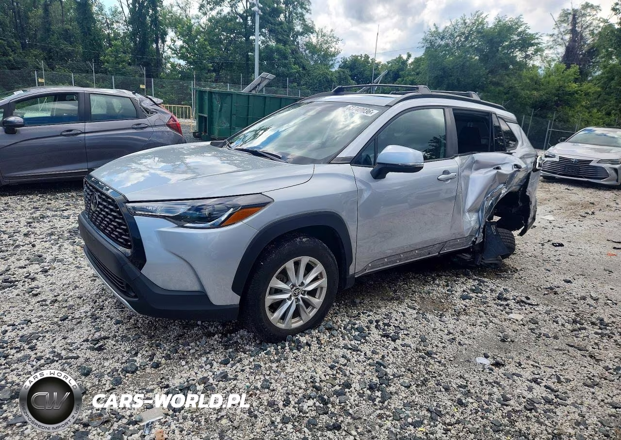 2023 Toyota Corolla Cross Le VIN:7MUBAABG2PV051731 - 1