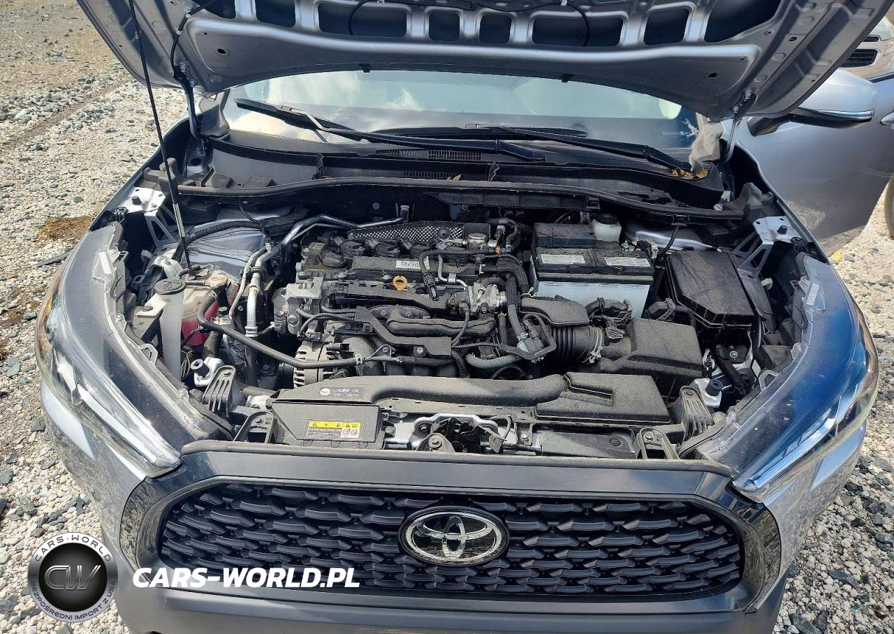 2023 Toyota Corolla Cross Le VIN:7MUBAABG2PV051731 - 12