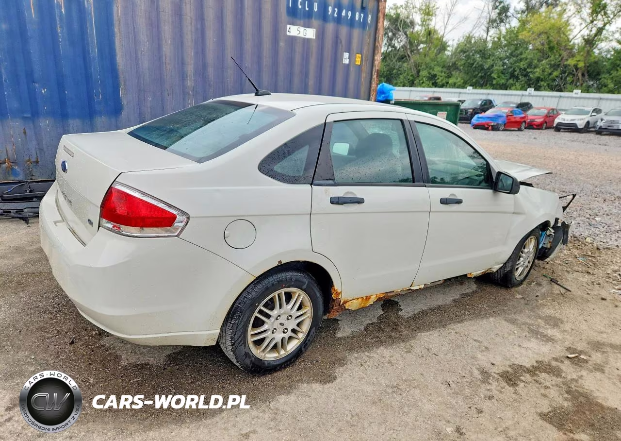 2011 Ford Focus Se VIN:1FAHP3FN7BW204013 - 3