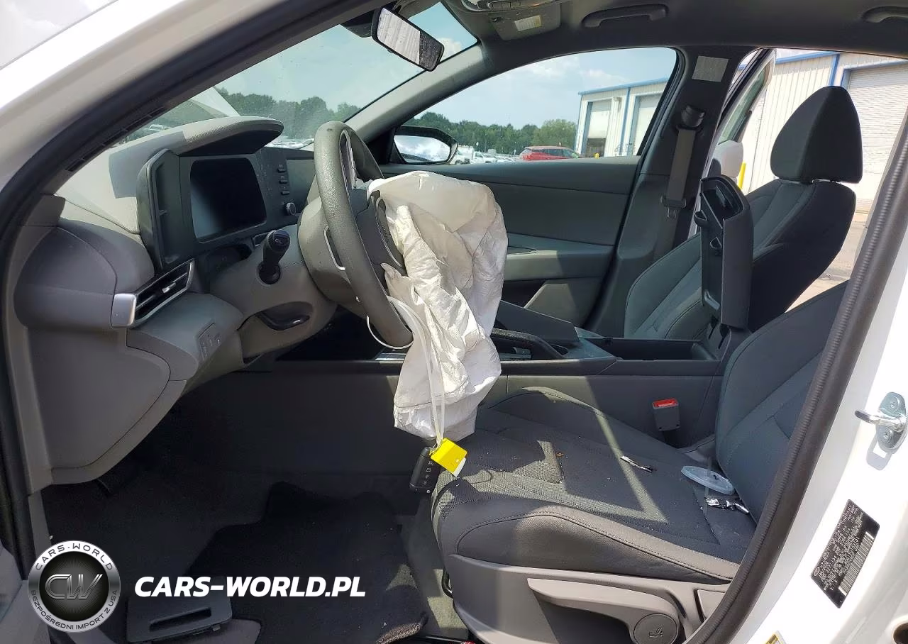 2026 Hyundai Elantra Se VIN:KMHLL4DG1TU183131 - 7