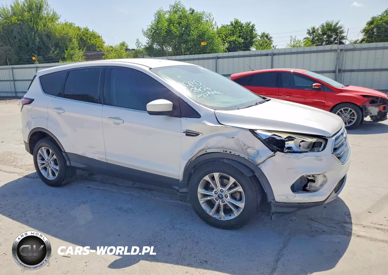 2017 Ford Escape Se VIN:1FMCU0GD0HUD76014 - 4