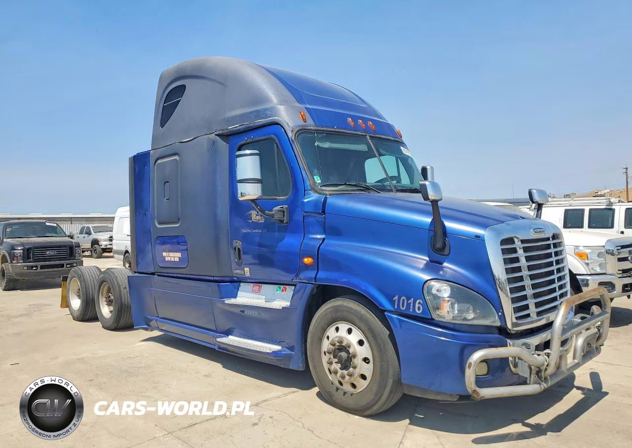 2016 Freightliner Cascadia 125 VIN:3AKJGLD5XGSGX8562 - 4