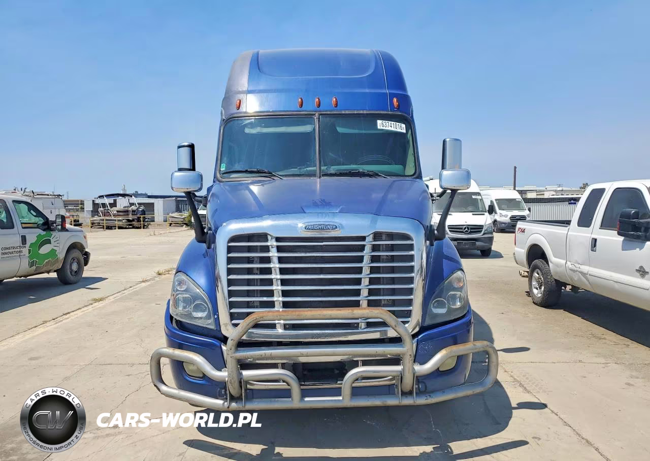 2016 Freightliner Cascadia 125 VIN:3AKJGLD5XGSGX8562 - 5